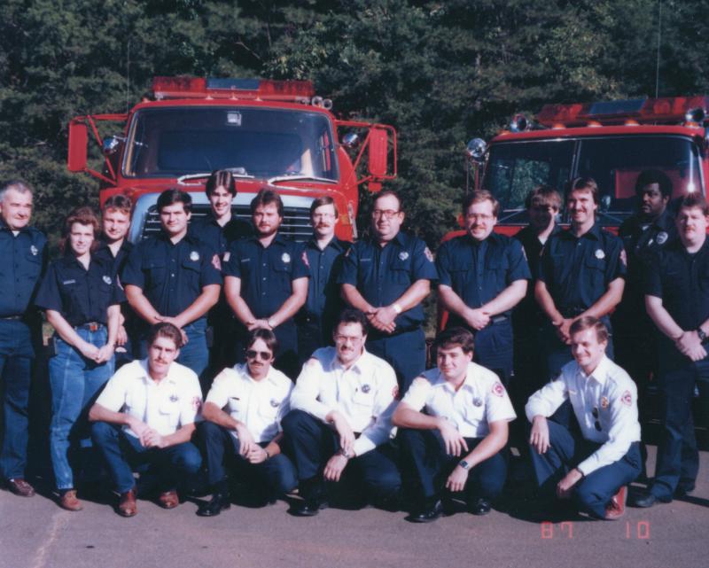 Back Row L-R:  Bruce Wagner, Jane Combs, Andrew Perry, Keith Webster, Paul Davis, Steve Summey, David Ballard, Tommy Temple,  David Temple, Marty Horton, Kevin Elvin, Steve Mayfield, Jim Motes

Front Row:  Clyde Dickey, Wallace Wilson, Chris Staley, Todd Riley, Mark Gordon
